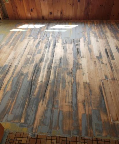 sanding and refinishing flooring