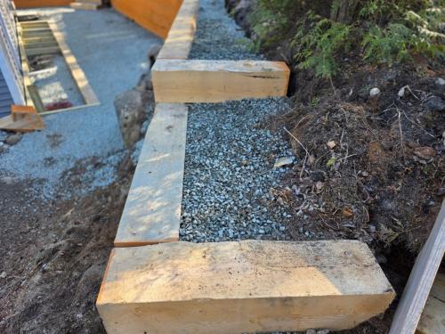 Retaining wall erosions control